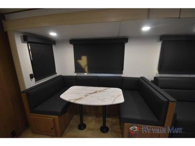 2026 Coachmen RV Apex Ultra-Lite - Photo 9
