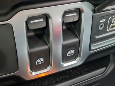2026 Jeep Wrangler — photo 17 view
