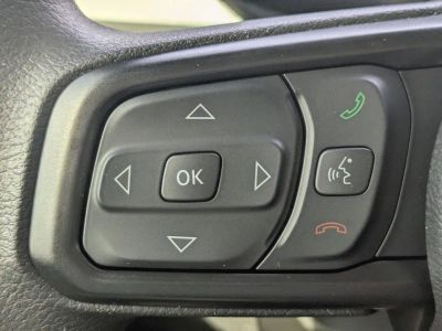 2026 Jeep Wrangler — photo 18 view