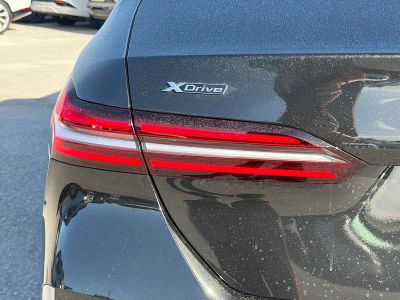 2024 BMW 5 Series — photo 10 view