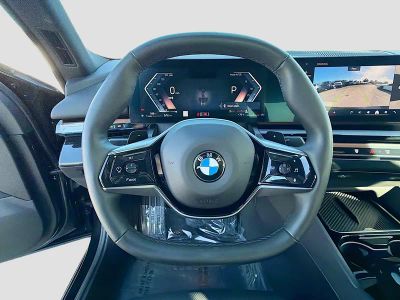 2024 BMW 5 Series — photo 40 view