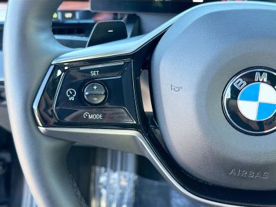 2024 BMW 5 Series — photo 38 view