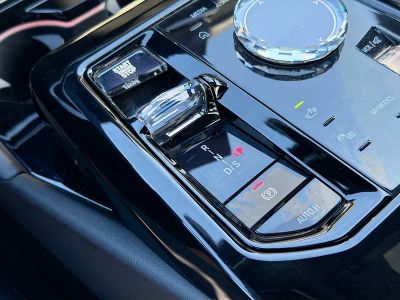 2024 BMW 5 Series — photo 29 view