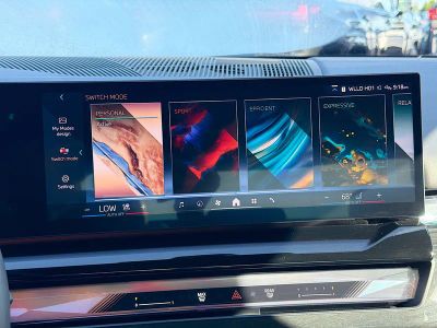 2024 BMW 5 Series — photo 30 view