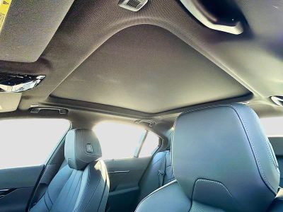 2024 BMW 5 Series — photo 27 view