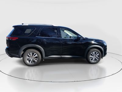 2023 Nissan Pathfinder — interior view