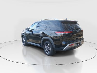 2023 Nissan Pathfinder — photo 7 view