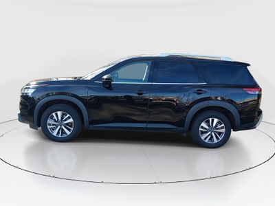 2023 Nissan Pathfinder — photo 8 view