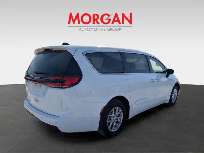 2026 Chrysler Pacifica — rear three-quarter view