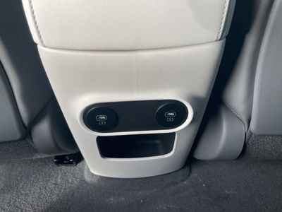 2026 Hyundai IONIQ 5 - Photo 14