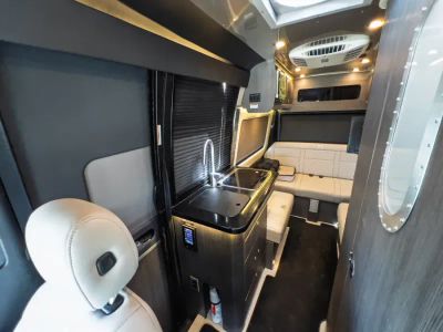 2023 Airstream INTERSTATE - Photo 11