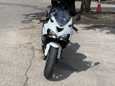2026 Kawasaki Ninja ZX-6R - Photo 3