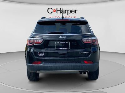 2019 Jeep Compass — interior view