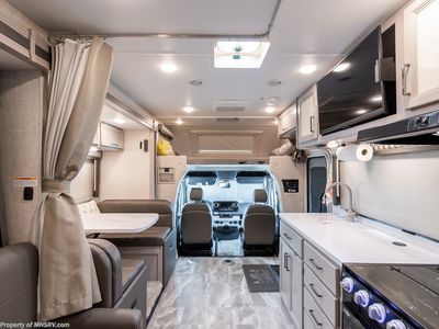 2023 Thor Motor Coach Quantum Sprinter - Photo 3