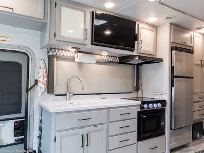 2023 Thor Motor Coach Quantum Sprinter - Photo 9