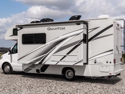 2023 Thor Motor Coach Quantum Sprinter - Photo 2