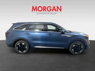 2026 Kia Sorento Hybrid — rear three-quarter view