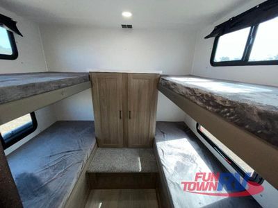 2026 Coachmen RV Freedom Express Select - Photo 26