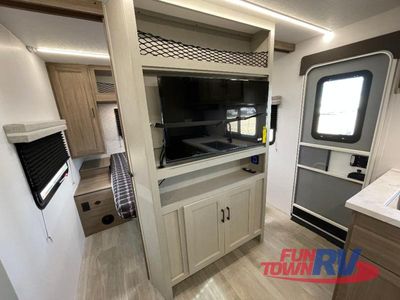 2026 Coachmen RV Freedom Express Select - Photo 21
