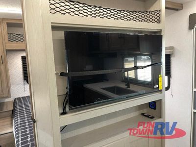 2026 Coachmen RV Freedom Express Select - Photo 22