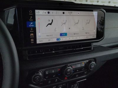 2026 Jeep Wrangler — photo 29 view