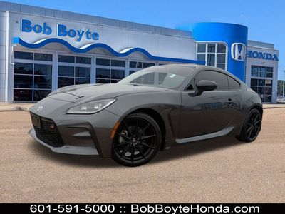 2025 Toyota GR86 - Photo 1