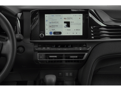 2026 Toyota Camry - Photo 15