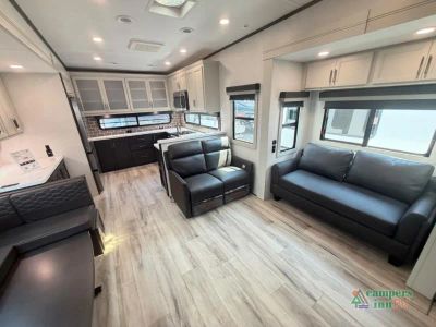 2026 Keystone RV Avalanche — side profile view