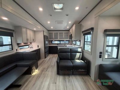 2026 Keystone RV Avalanche — photo 11 view