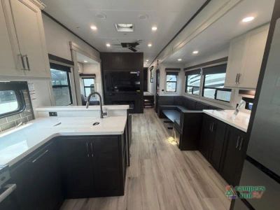 2026 Keystone RV Avalanche — photo 13 view