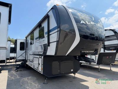 2026 Keystone RV Avalanche in white fox — front three-quarter view