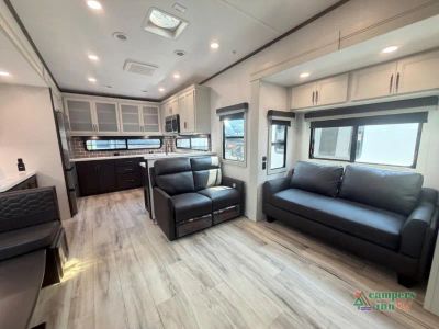 2026 Keystone RV Avalanche — photo 8 view