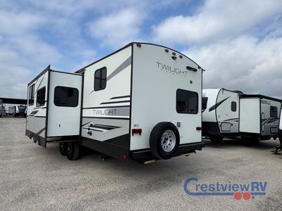 2022 Cruiser Twilight Signature - Photo 4