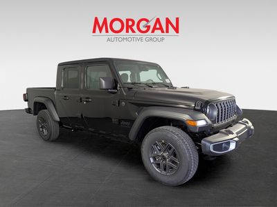 2026 Jeep Gladiator — side profile view