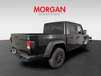 2026 Jeep Gladiator — detail view