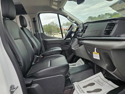 2025 Ford Transit-150 — photo 32 view