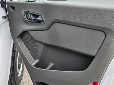 2025 Ford Transit-150 — photo 33 view