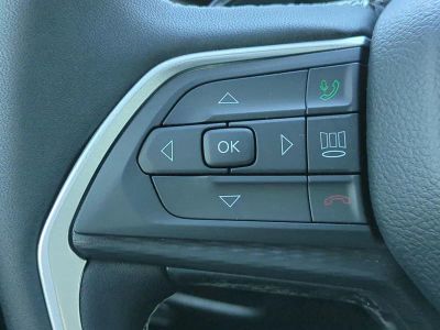 2025 Jeep Grand Cherokee — photo 24 view