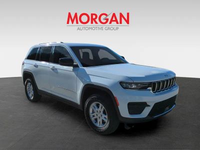 2025 Jeep Grand Cherokee — side profile view