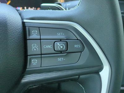 2025 Jeep Grand Cherokee — photo 25 view