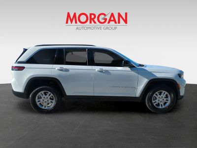 2025 Jeep Grand Cherokee — interior view