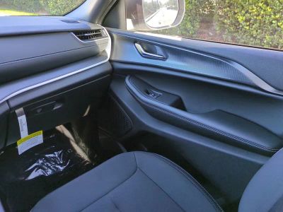 2025 Jeep Grand Cherokee — photo 17 view