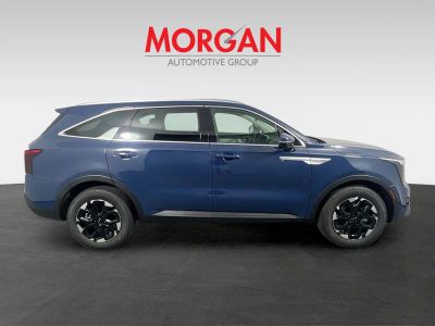 2026 Kia Sorento — side profile view