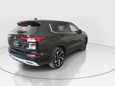 2024 Mitsubishi Outlander - Photo 7