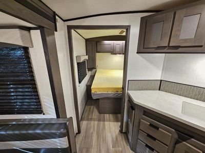 2022 Cruiser Embrace - Photo 39