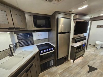 2022 Cruiser Embrace - Photo 32