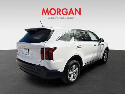 2023 Kia Sorento — photo 7 view
