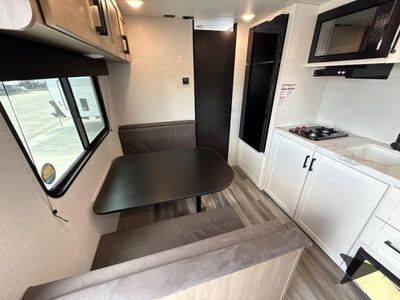 2026 Jayco Jay Flight SLX - Photo 13