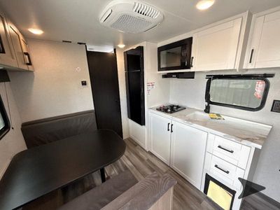 2026 Jayco Jay Flight SLX - Photo 12