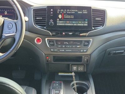 2023 Honda Passport — photo 17 view